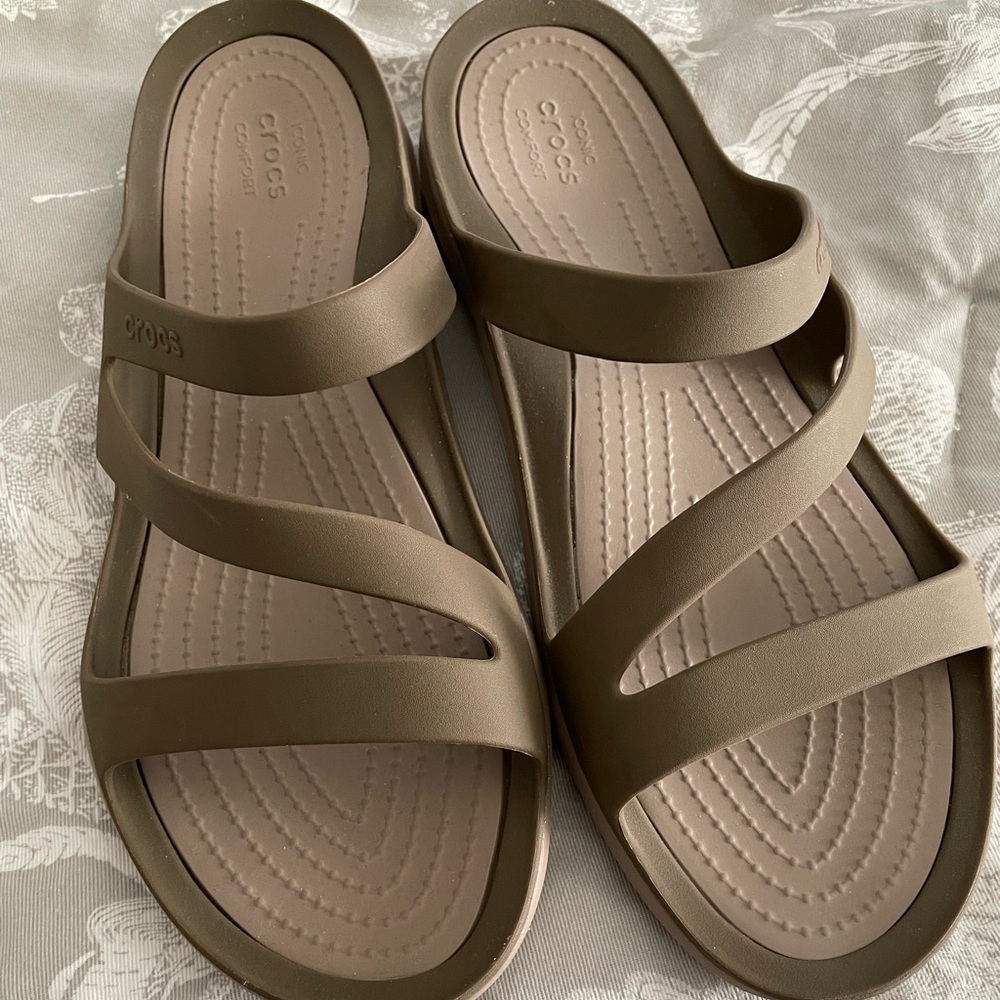 Crocs sandals, Womens Sz. 9